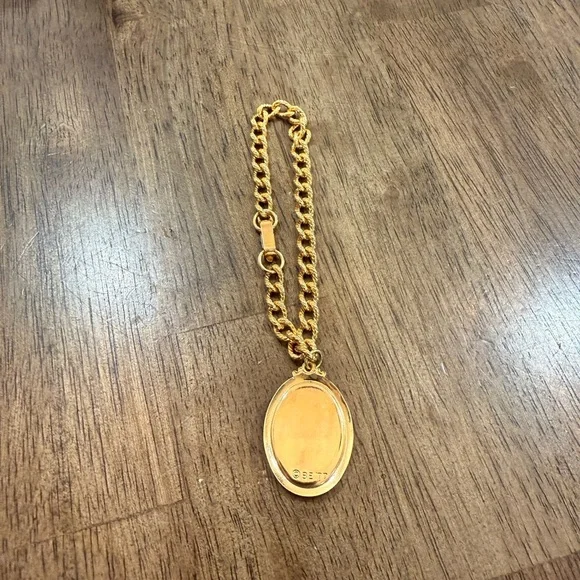 Elvis Presley Vintage 70s Gold Tone Charm Bracelet Jewelry Boxcar Ent 7.5" - Picture 5 of 7